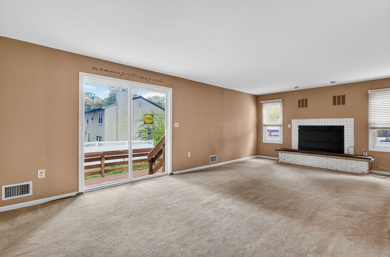 128 South Ave - Photo 4 of 26