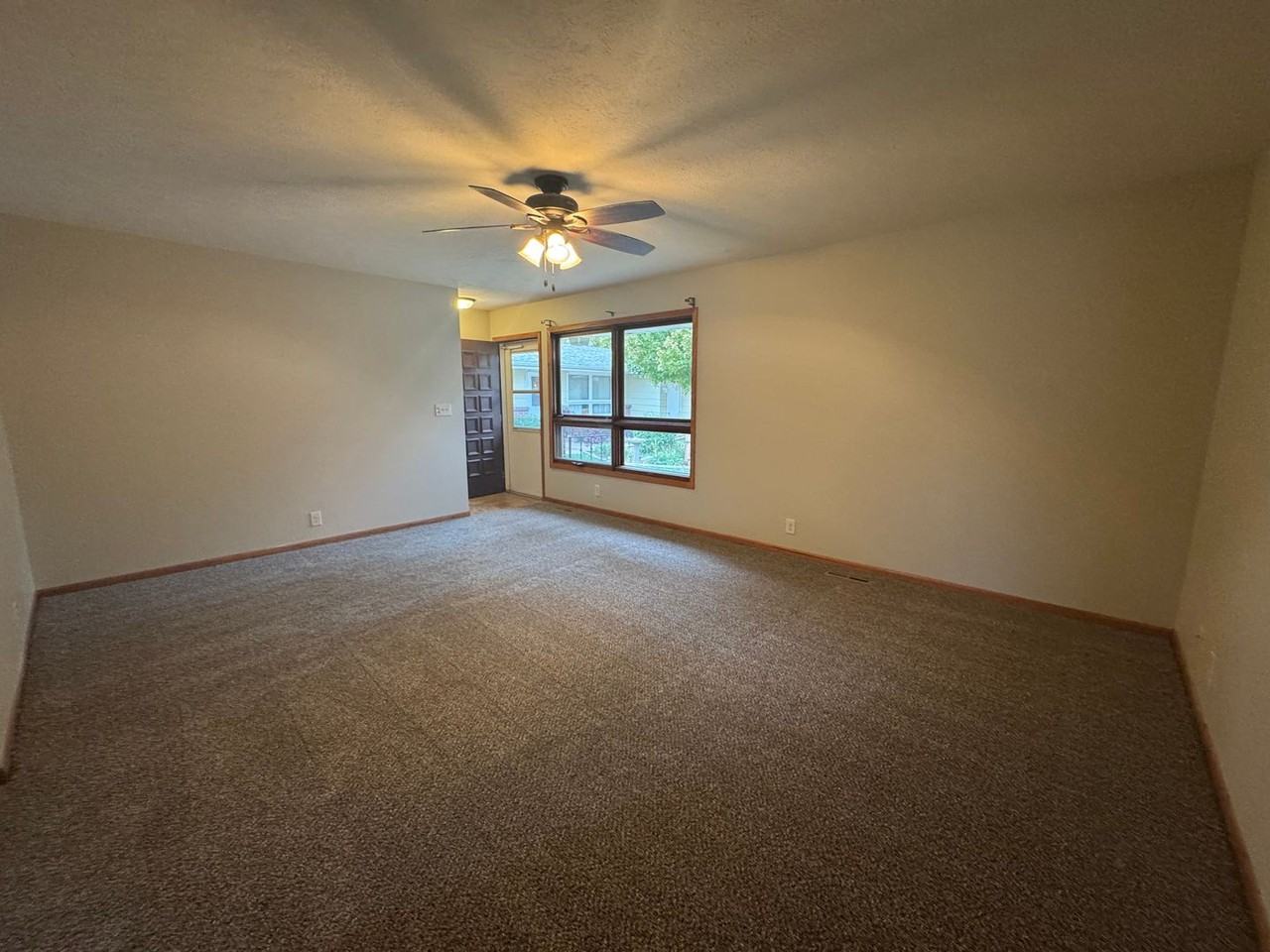 5005 Meredeth Street - Photo 5 of 22