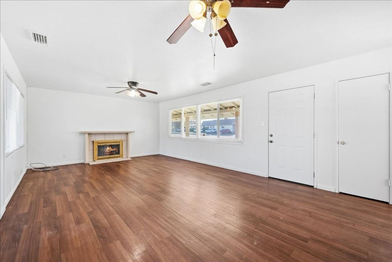 3333 Alta Arden Expy - Photo 3 of 21