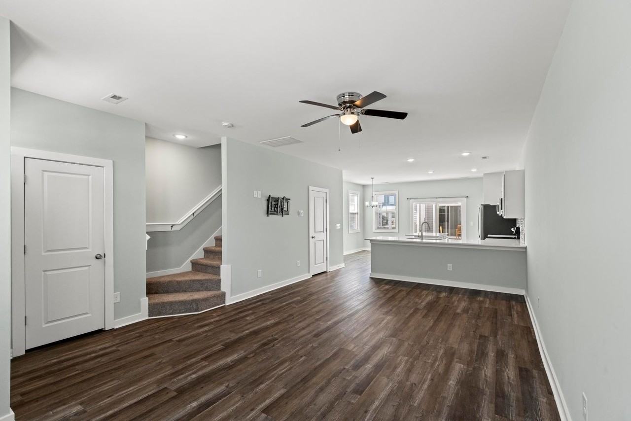 413 Sunfish Ln - Photo 5 of 22