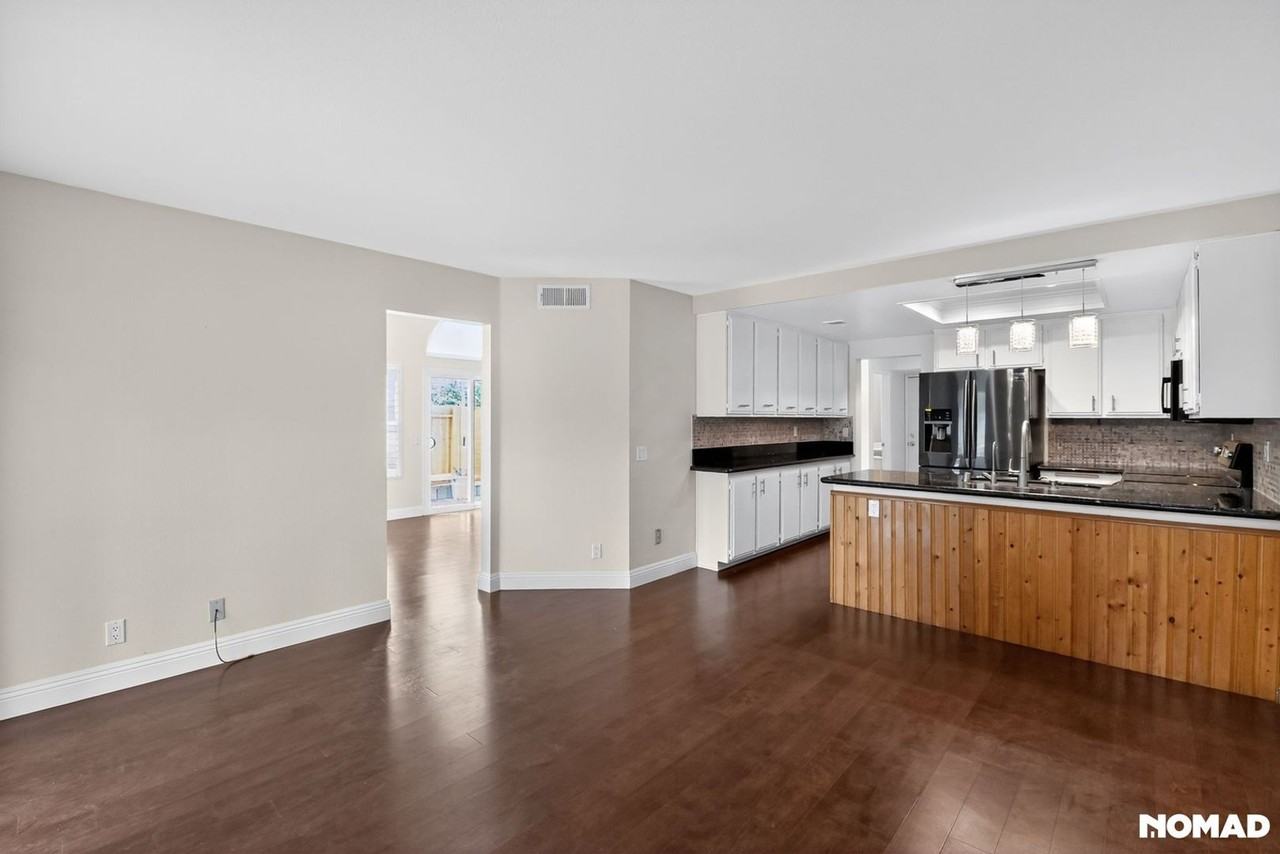 15865 Lofty Trail Dr - Photo 7 of 42