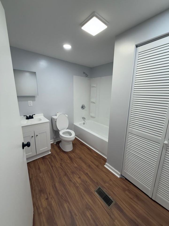 120 East 14th Street - Photo 5 of 14