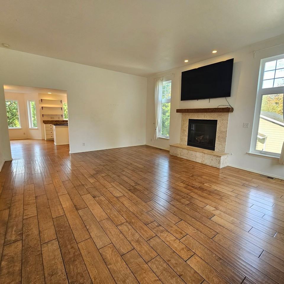 34599 Bridge View Dr Ne - Photo 3 of 31