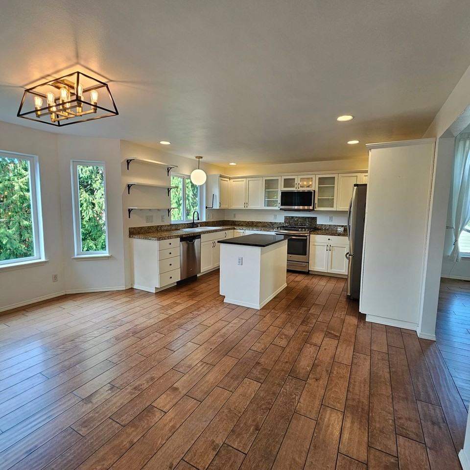 34599 Bridge View Dr Ne - Photo 4 of 31