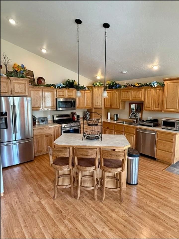 6102 Avon Ln - Photo 5 of 21