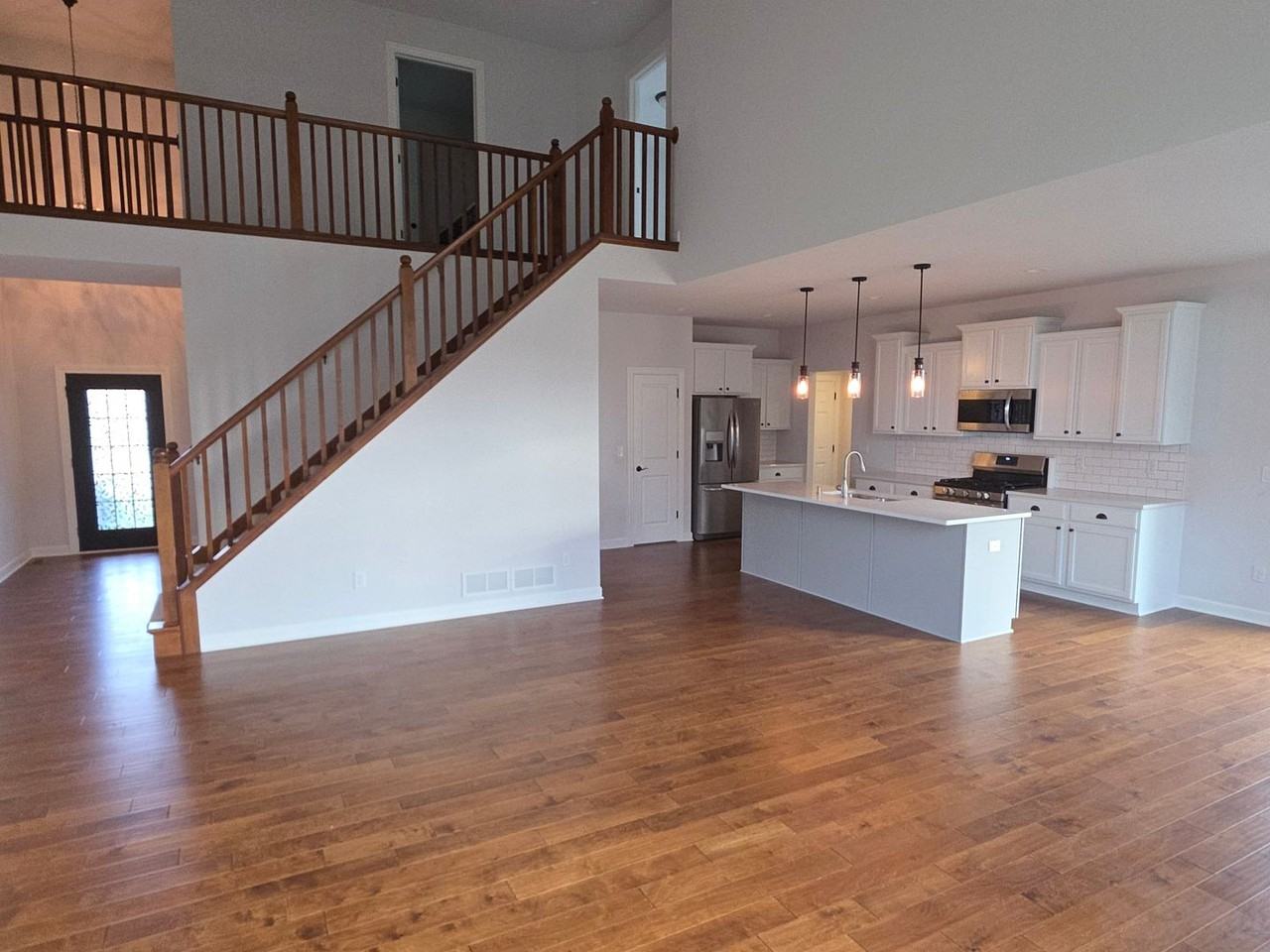 W239N3743 River Birch Ct - Photo 6 of 45