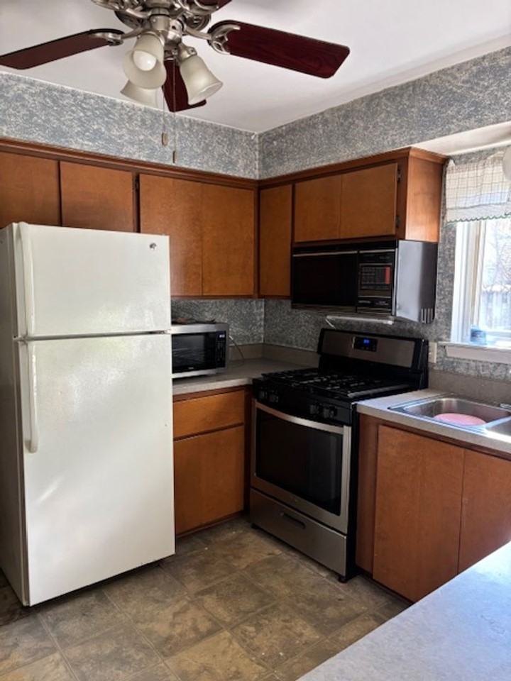 798 Sunset Street - Photo 6 of 21