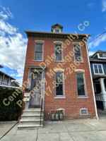 featured image of 815 Locust St