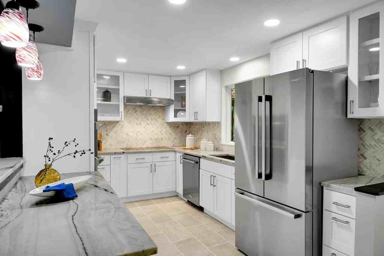 3730 Ne 194th St - Photo 2 of 15