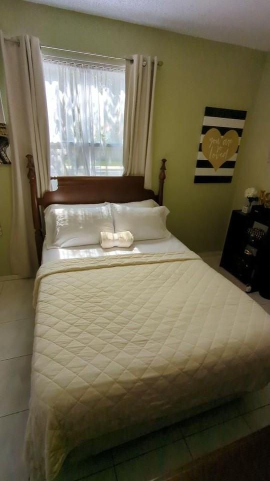 1481 Sw 105th Ave - Photo 4 of 9