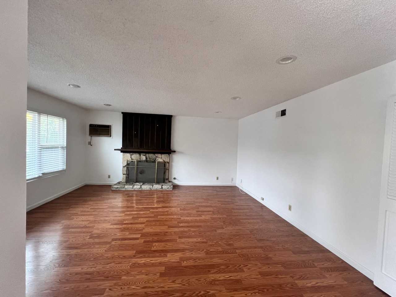 1740 De Marietta Avenue - Photo 4 of 19