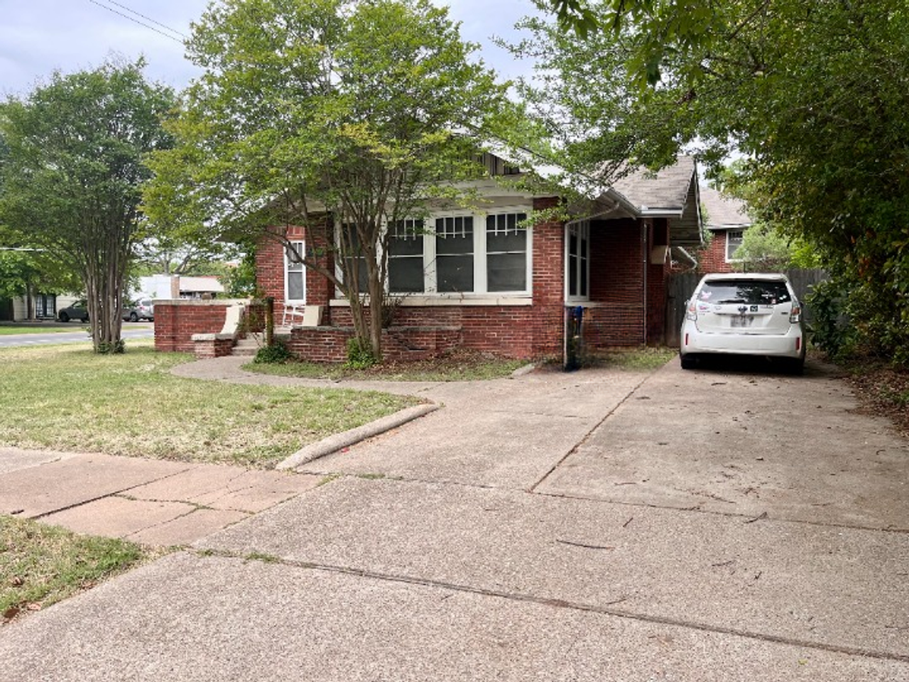 3800 Avenue F - Photo 3 of 26