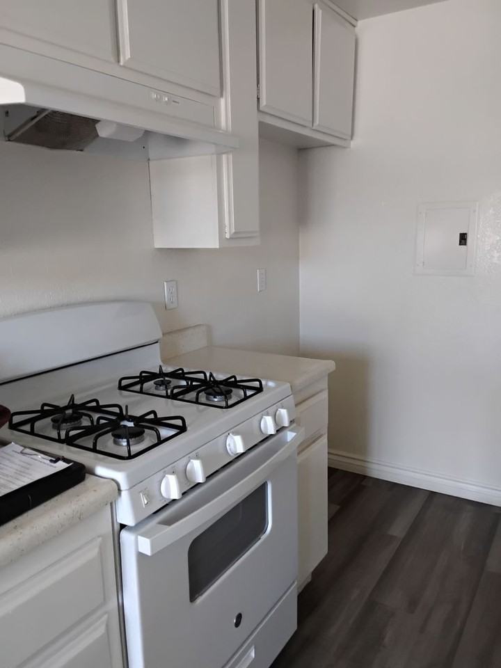 Singer Cedar 9852-54 Cedar - Photo 3 of 4