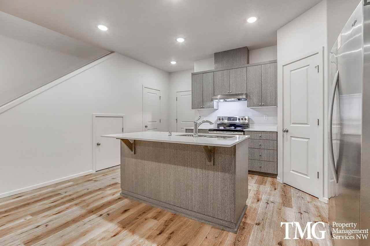 3601 Nicholson Rd - Photo 3 of 15