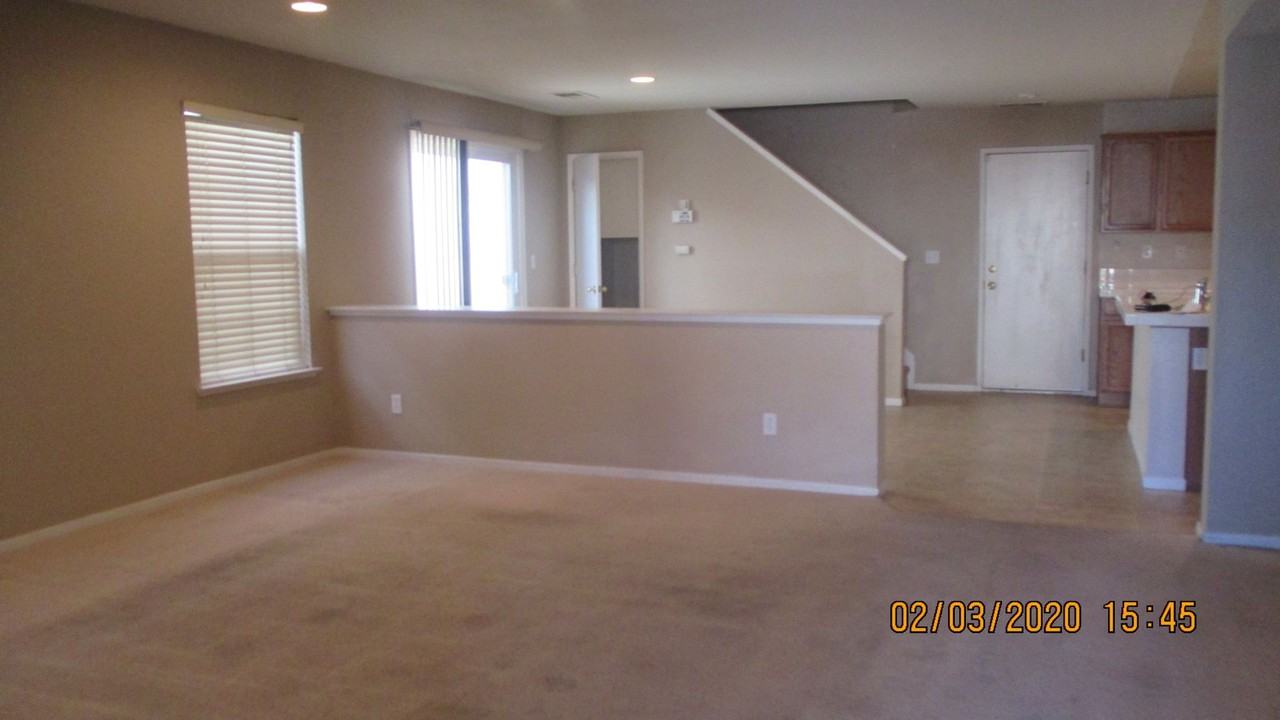 3124 Puffin Cir - Photo 2 of 35