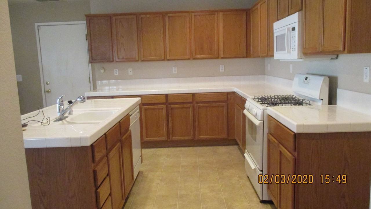 3124 Puffin Cir - Photo 4 of 35