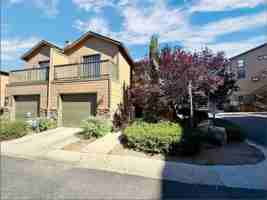 featured image of 1131 Hughes St