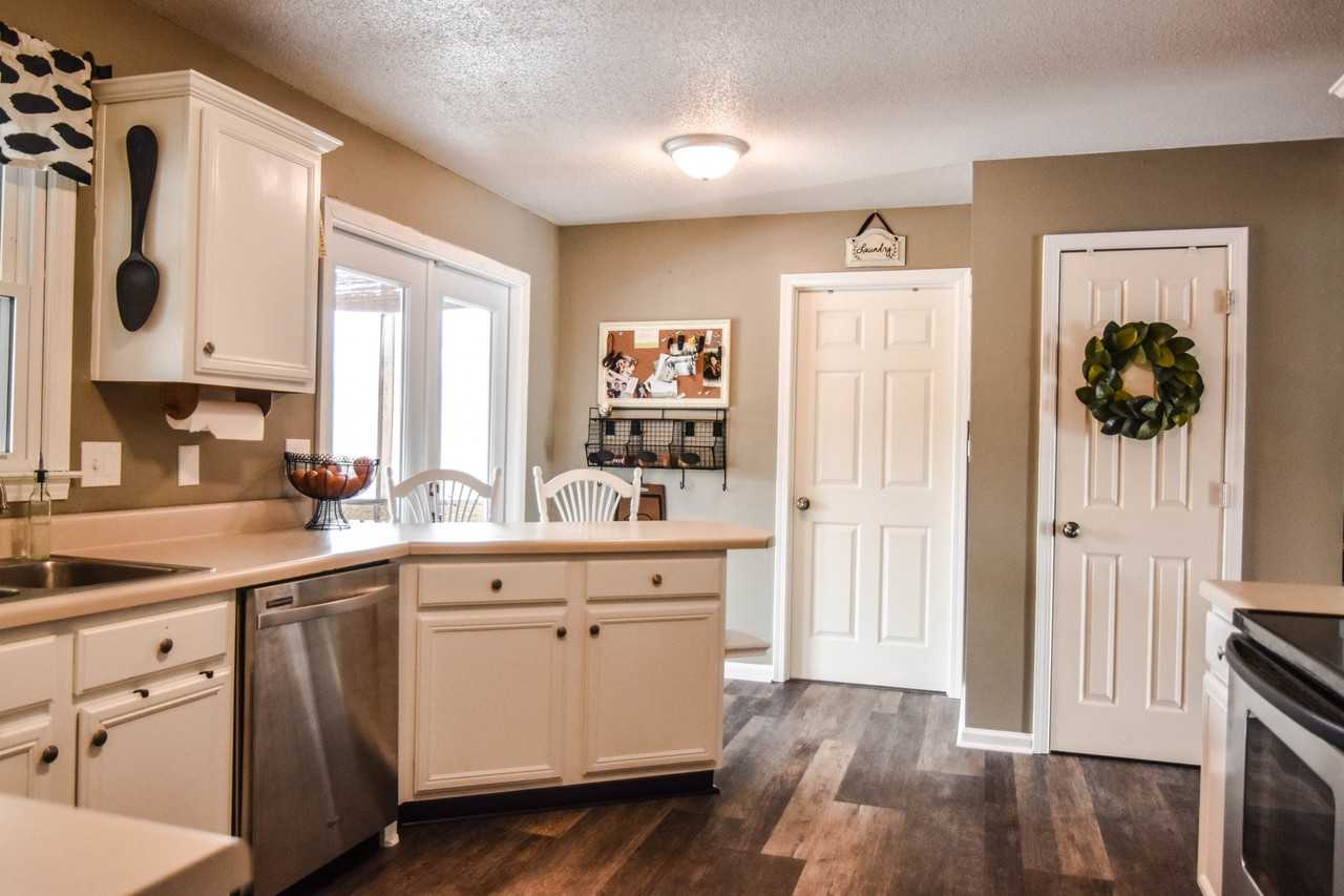 2009 W Creek Ct - Photo 7 of 20