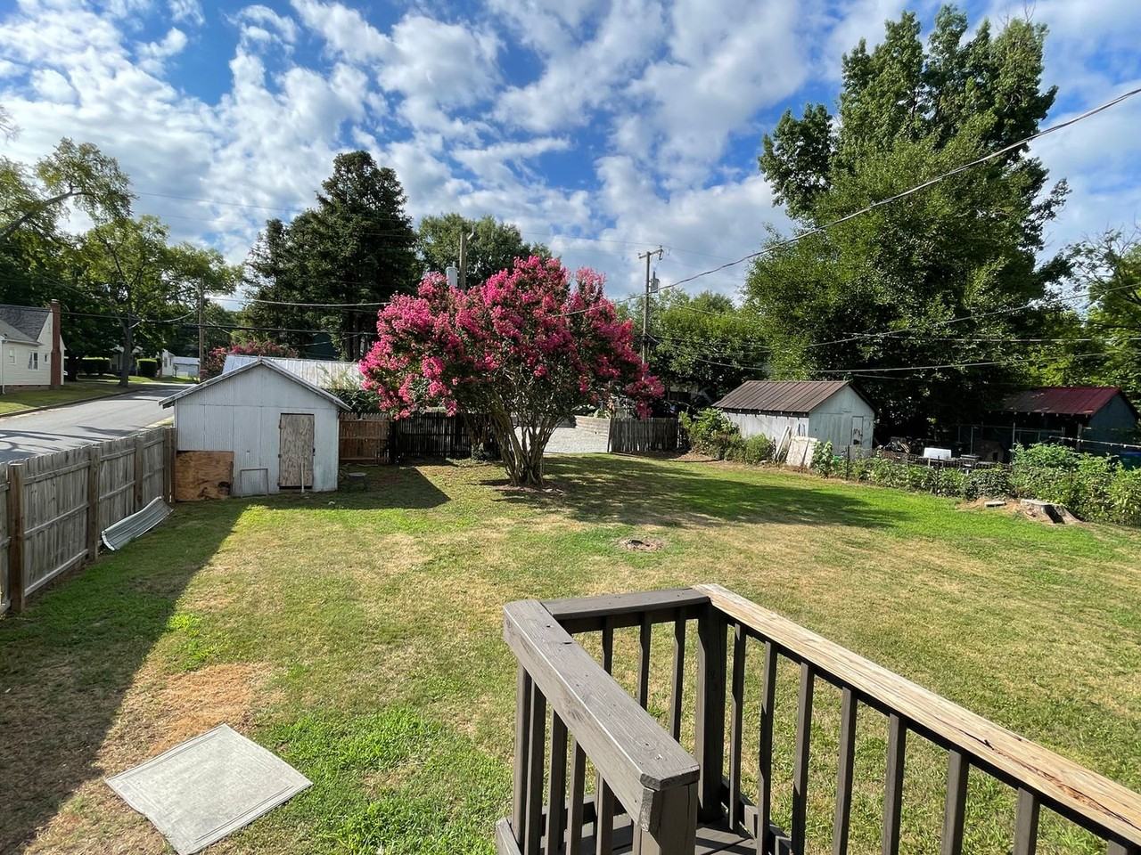 2100 Gordon Ave - Photo 4 of 23