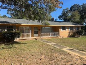 697 Green St - Photo 1 of 1