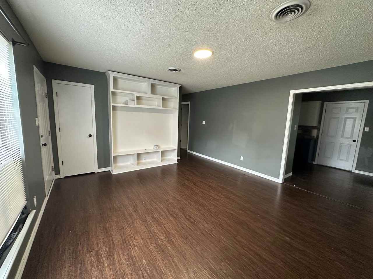 610 W 4th Pl - Photo 2 of 16