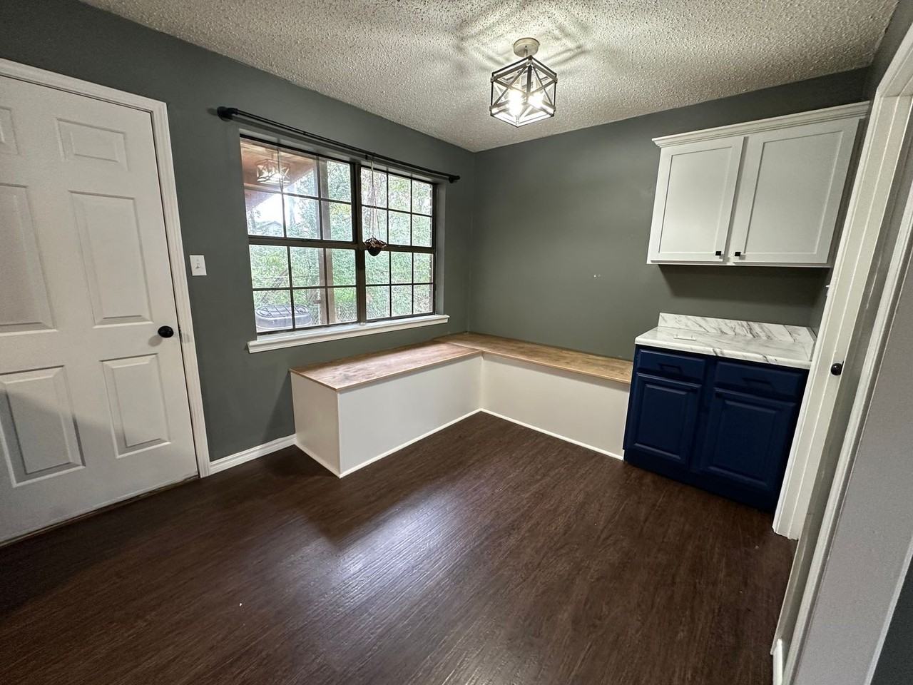 610 W 4th Pl - Photo 6 of 16