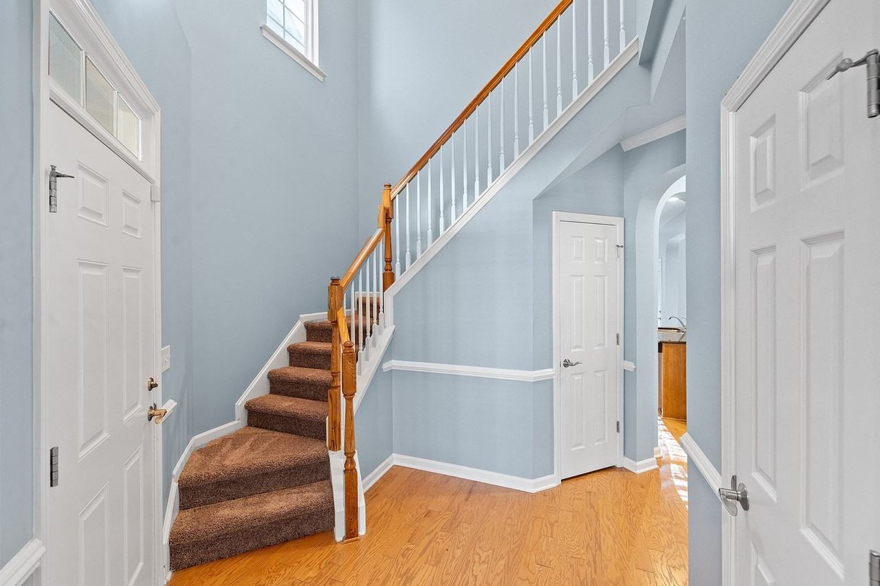 1421 Kirkwood Hill Way - Photo 5 of 45