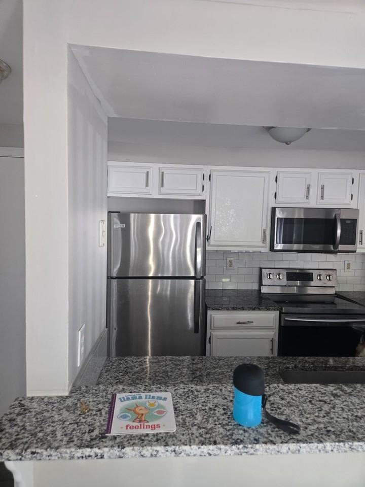 1630 Arlyn Cir - Photo 4 of 4