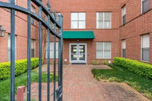 featured image of 580 S Main St #204