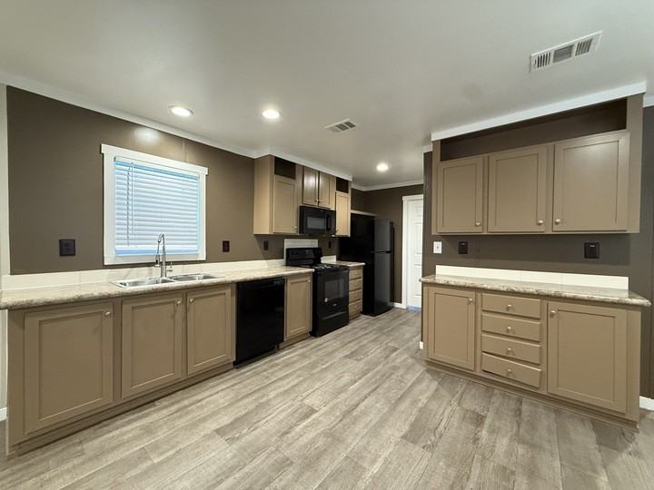 109 Janice Street - Photo 5 of 26