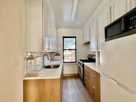 featured image of 2137 33rd St ##3e