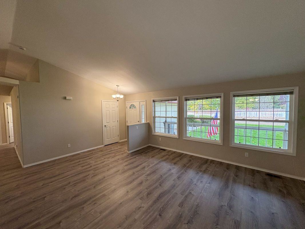 3305 Kaden Ln - Photo 5 of 36