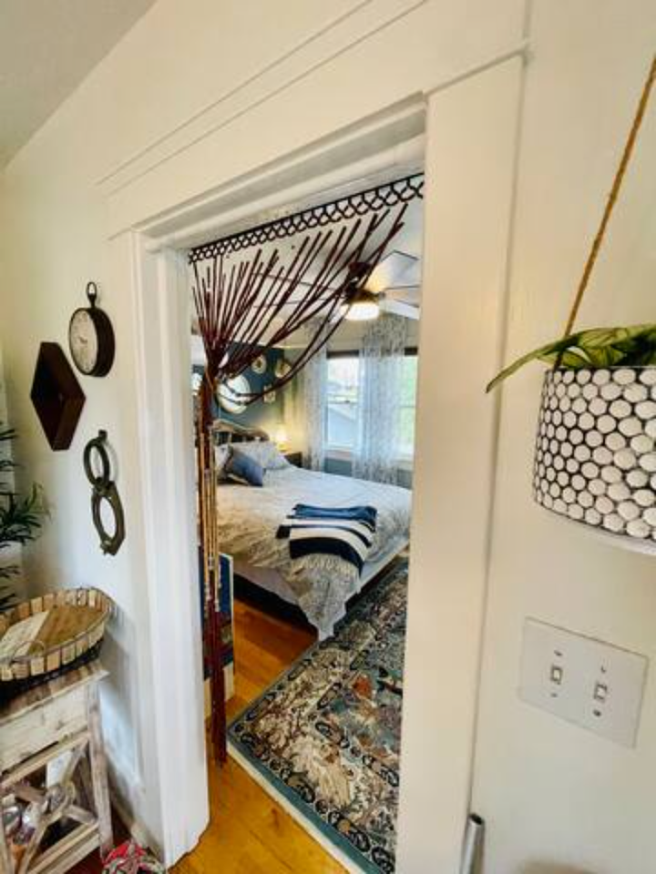 2910 Grape St - Photo 4 of 41