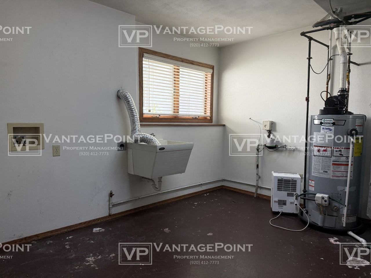 2121 N Cloudview Dr - Photo 4 of 20