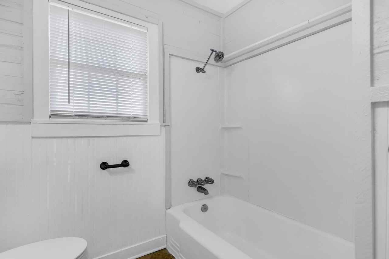 619 E Pacific St #A - Photo 2 of 20