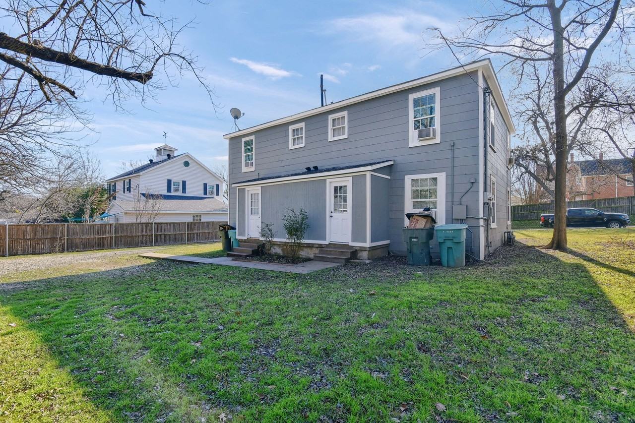 619 E Pacific St #A - Photo 7 of 20