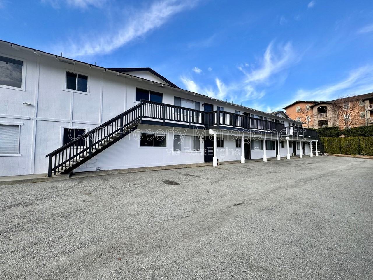 290 Pennsylvania Dr #4 - Photo 7 of 8