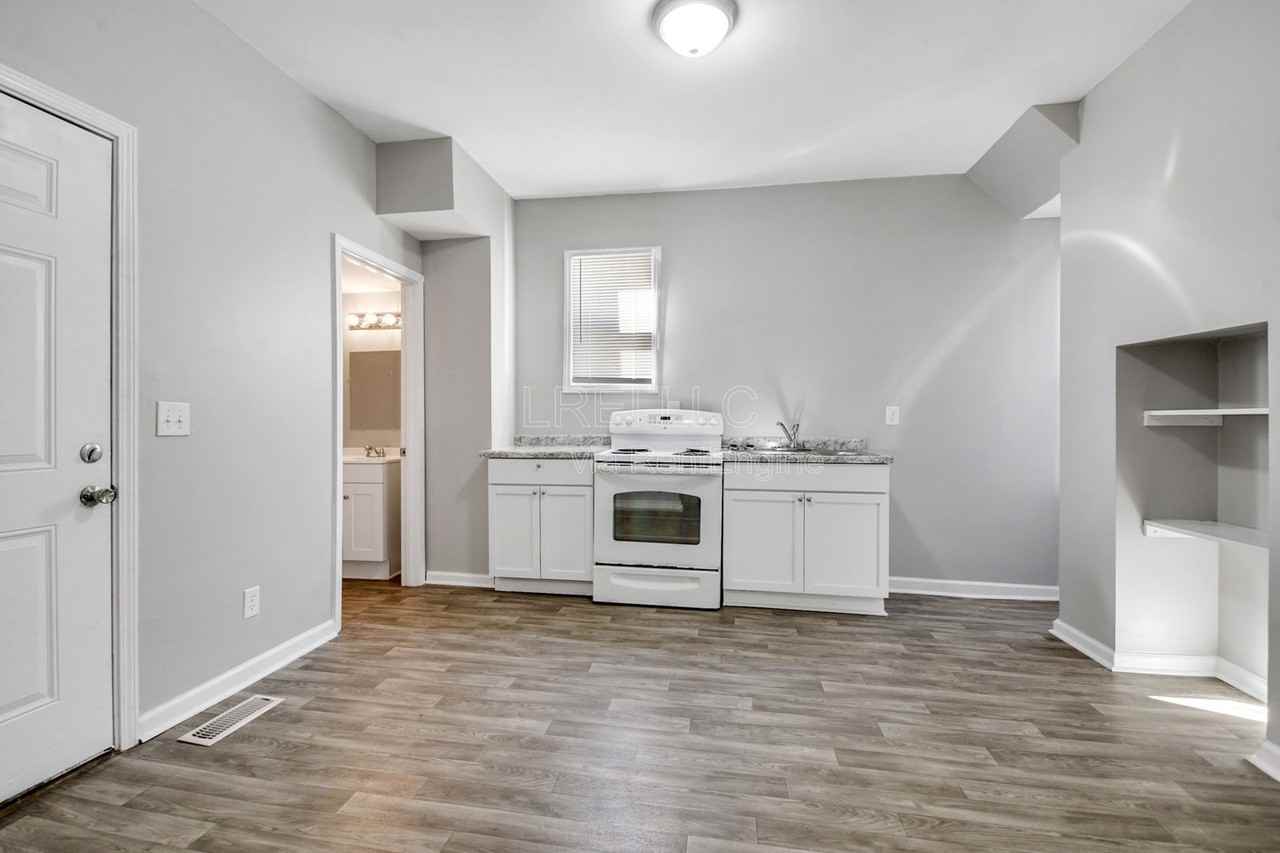 2922 Duncan St - Photo 5 of 11