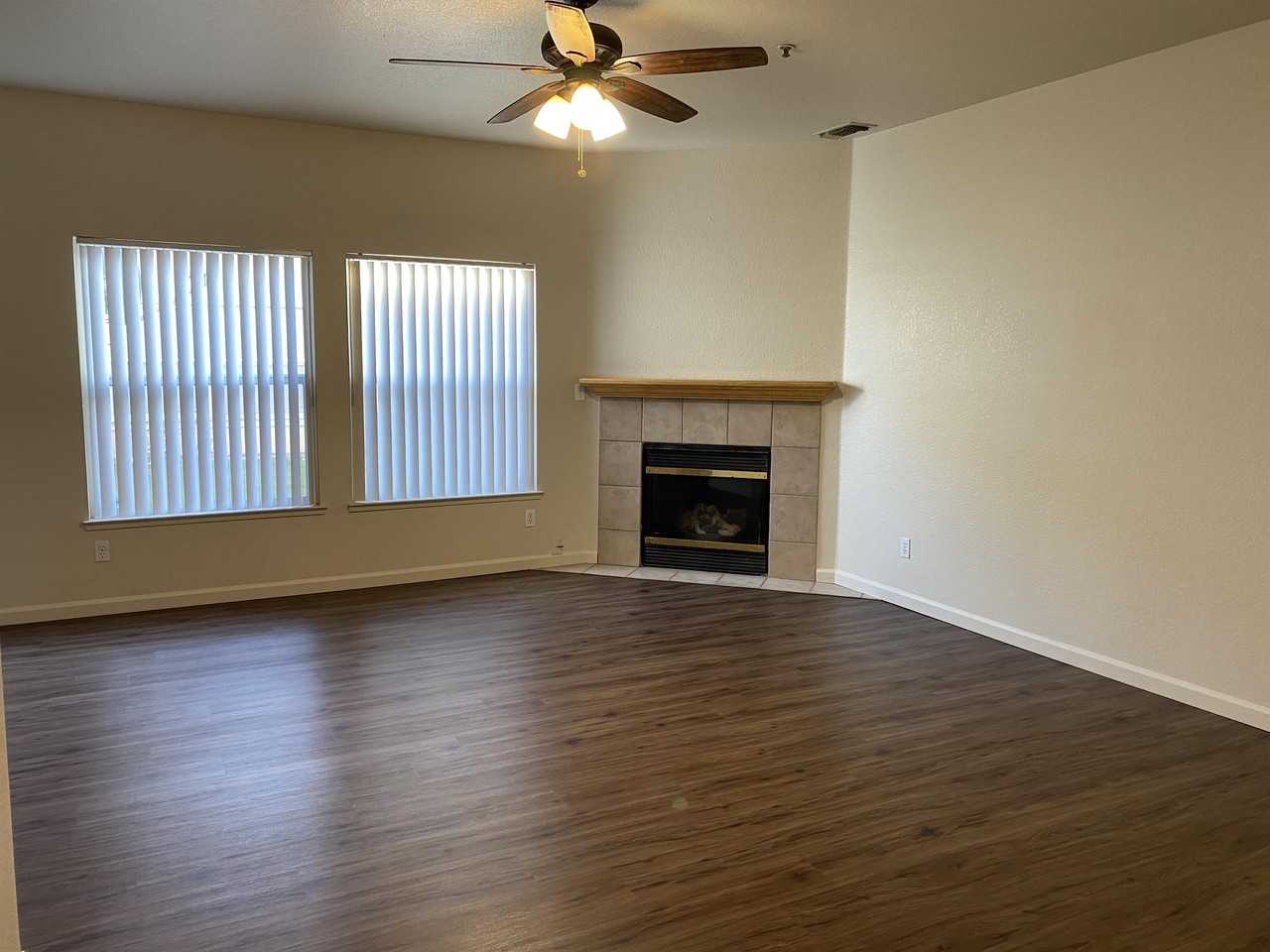 2917 Snyder Avenue #G - Photo 3 of 13