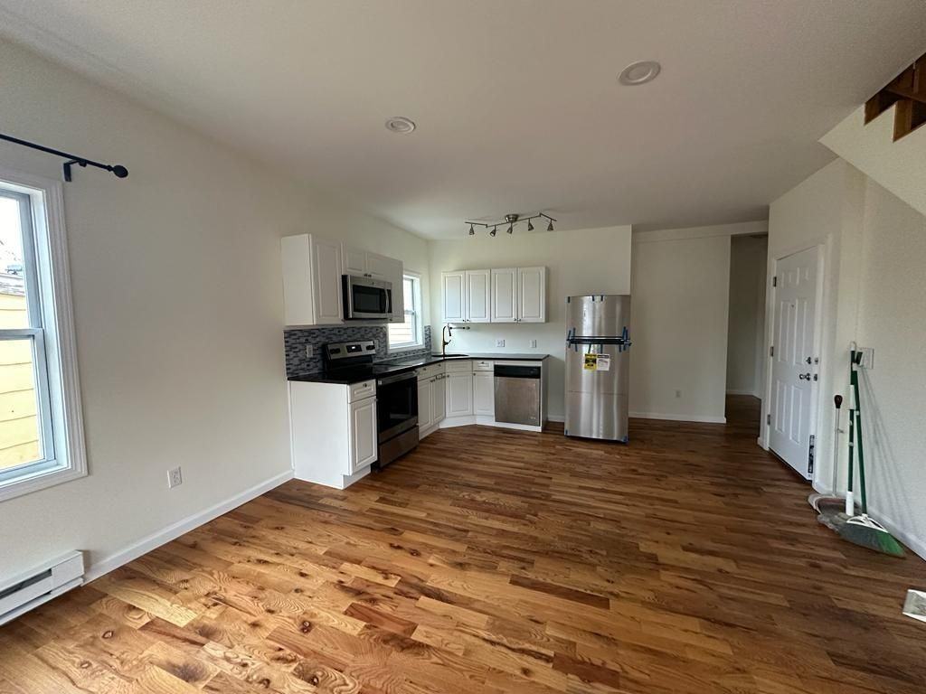 18 Hazel Street - Photo 2 of 8