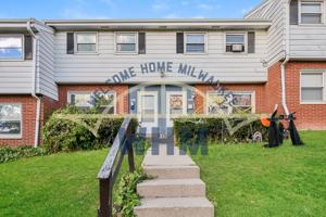 featured image of 8814 W Howard Ave #8812