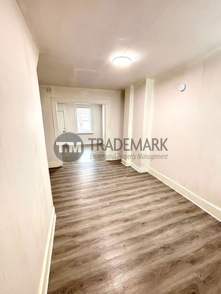 513 Green Street - Photo 5 of 19