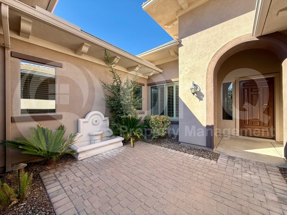 350 Yellowstone Way - Photo 3 of 39