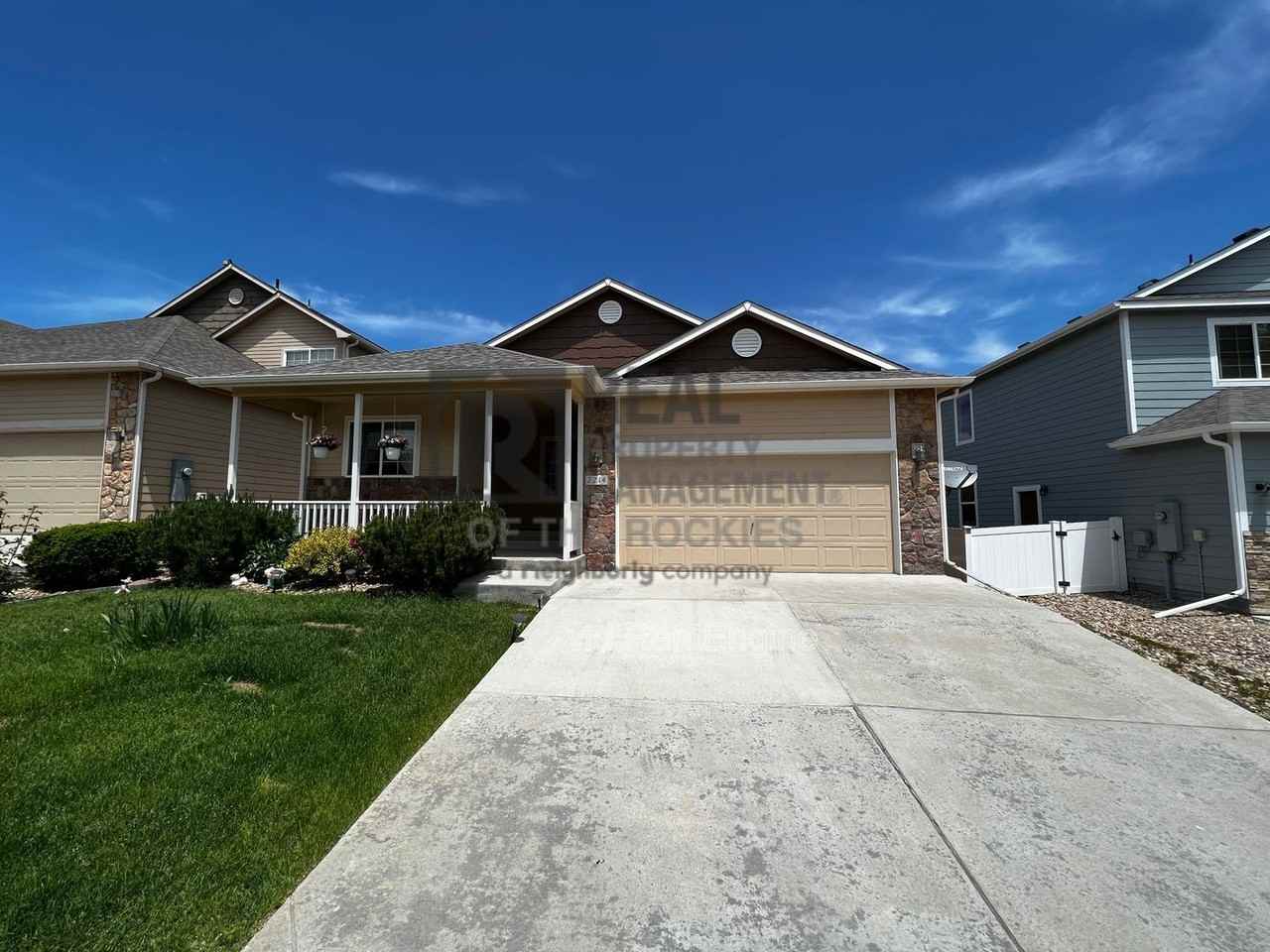 2214 Ballard Ln - Photo 3 of 41