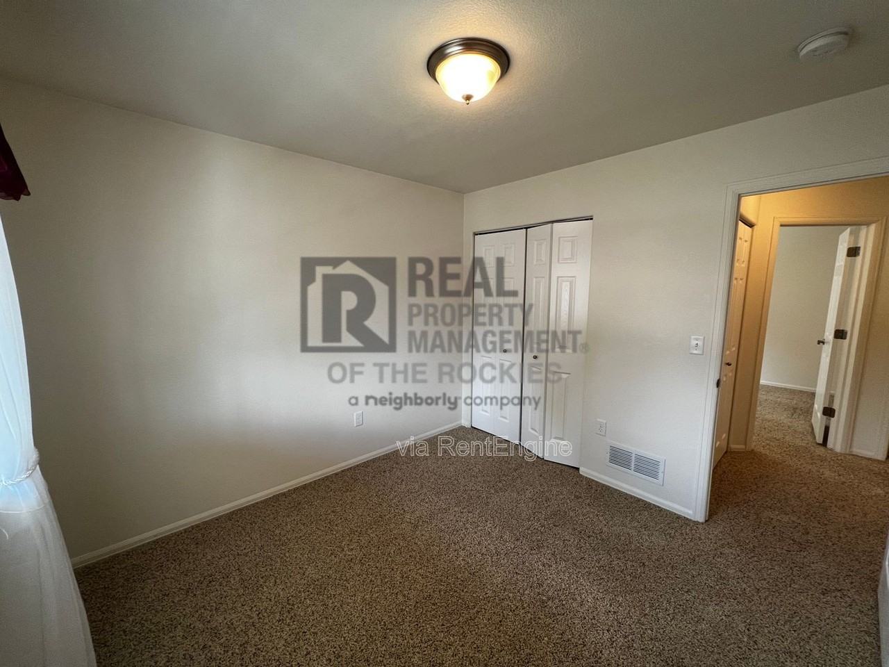 2214 Ballard Ln - Photo 6 of 41