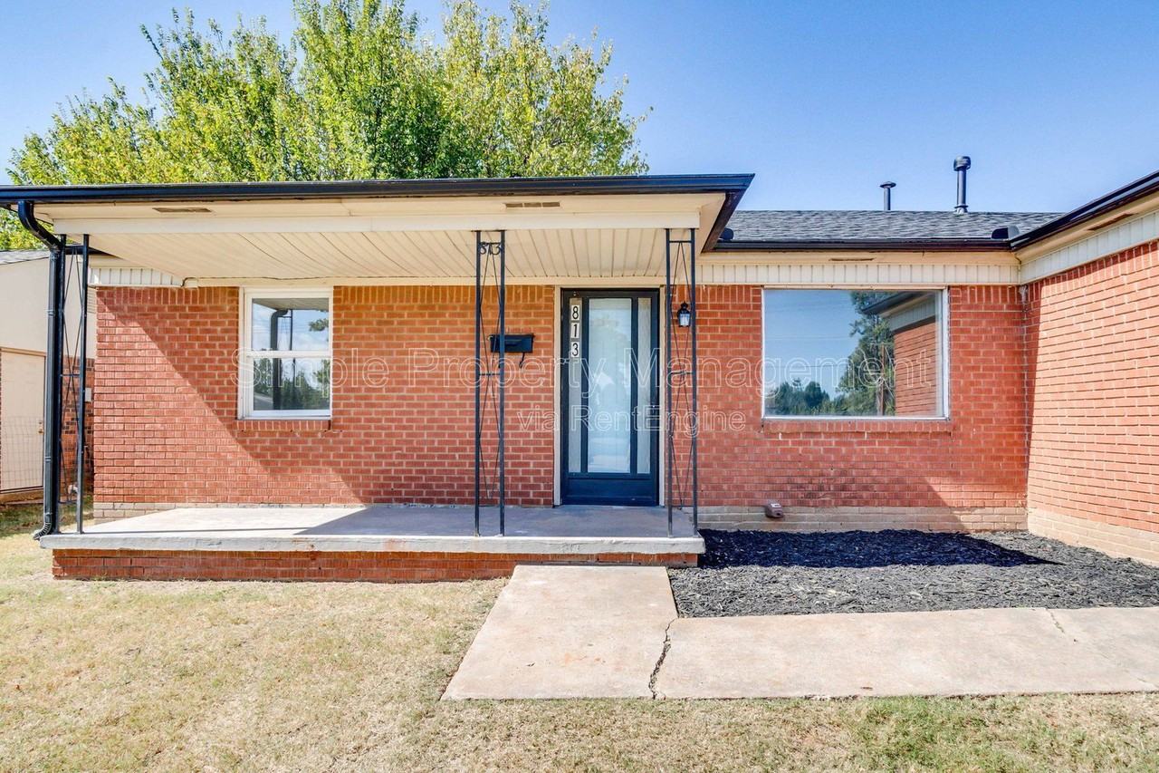 813 South Midwest Boulevard - Photo 2 of 34