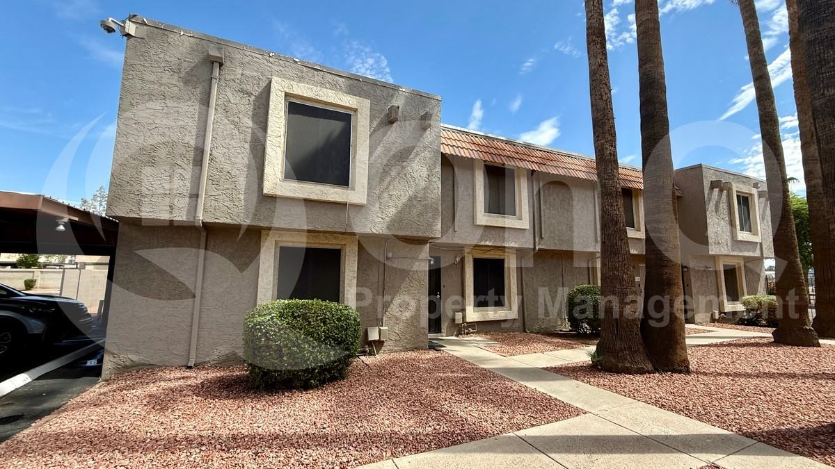 6108 West Townley Avenue - Photo 2 of 14