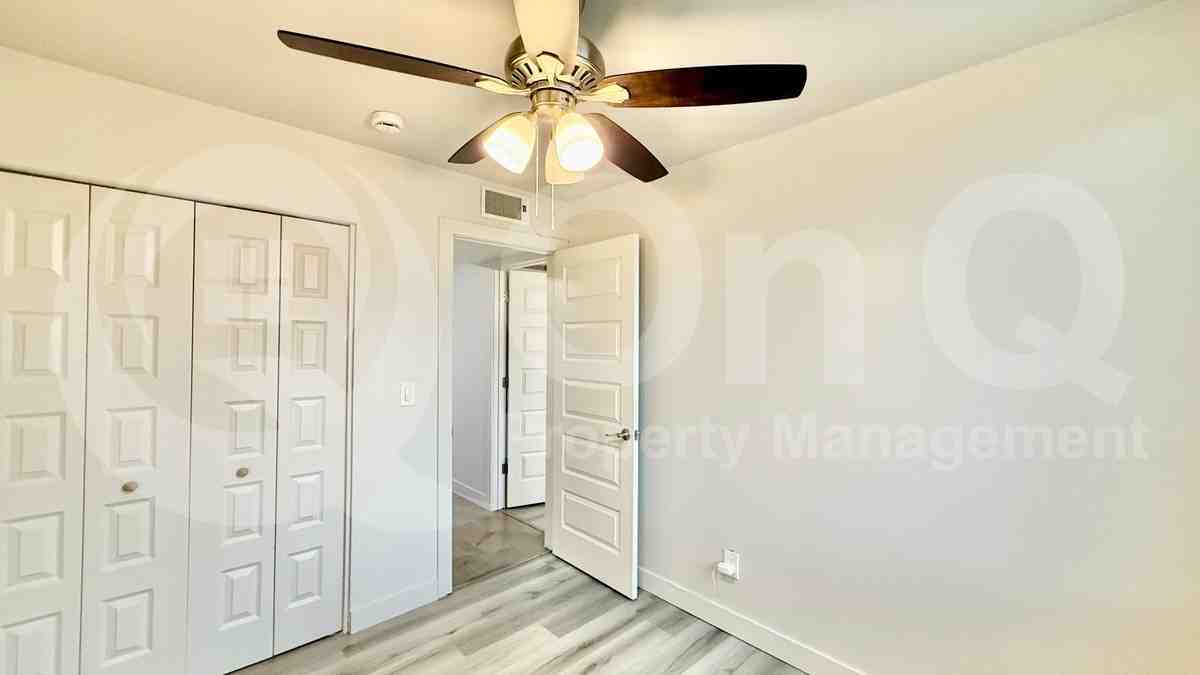 6108 West Townley Avenue - Photo 5 of 14