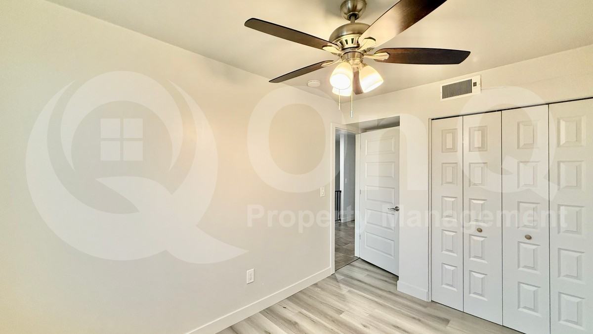 6108 West Townley Avenue - Photo 7 of 14