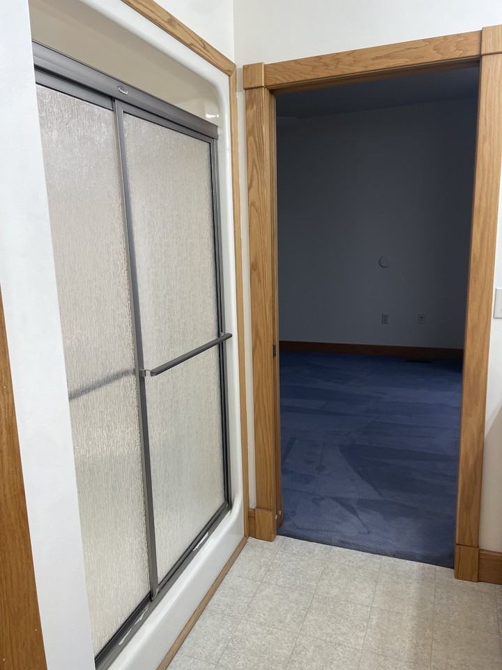 81 N Broad St #4 - Photo 5 of 11